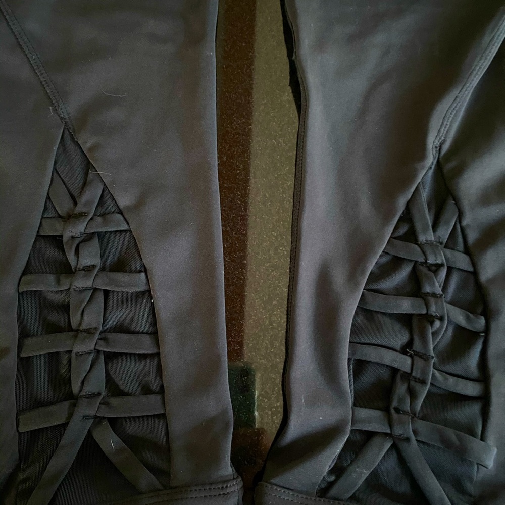 Avia capris